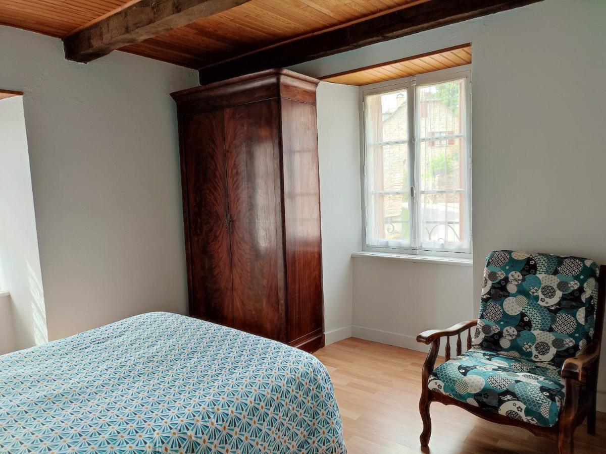 Maison Charmante A Florentin La Capelle Avec Jardin Et Vue Montagne Bagian luar foto