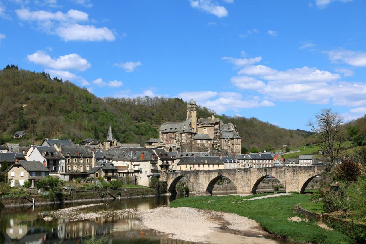 Maison Charmante A Florentin La Capelle Avec Jardin Et Vue Montagne Bagian luar foto